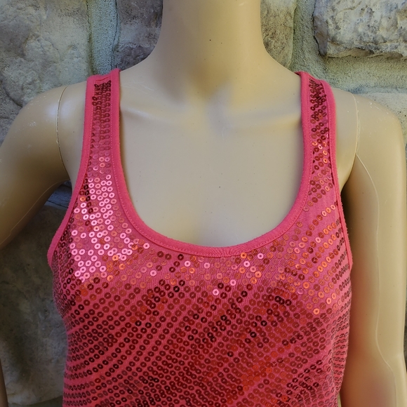 CHARLOTTE RUSSE | Pinkish Sequin Racerback Tank - Picture 4 of 8